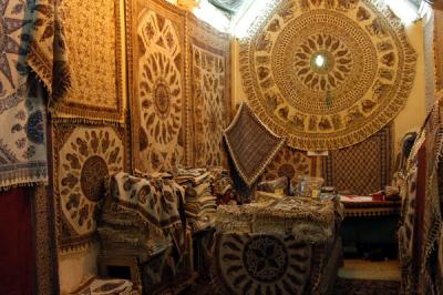 Textile and souvenir shop, Bazar-e Bozorg