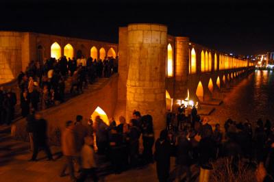Bridge of the 33 Arches