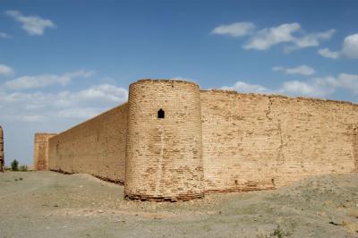 Each caravanserai is approximiately 30-50 km from the next