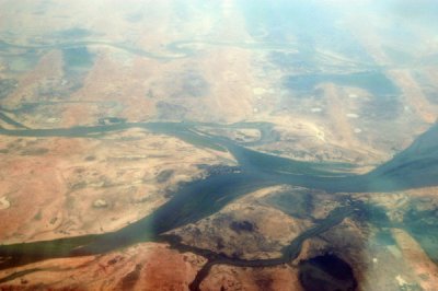 Niger River, Mali at Aka, Yogoro and Sounkarou, looking east (15 25 51N/004 15 44W)