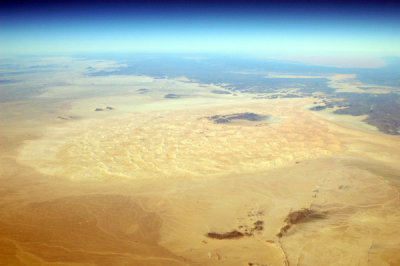 Sandy desert around Tiouririne, Algeria (25 23 44N/006 58 23E)