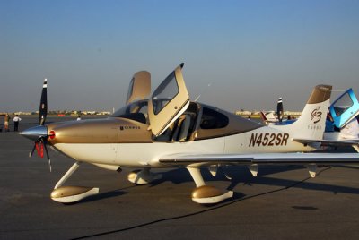 Cirrus SR22-G3 N452SR, Dubai Airshow