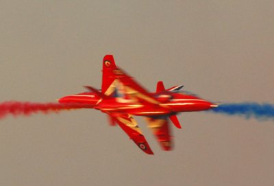 Close pass, Red Arrows, Dubai Airshow 2007
