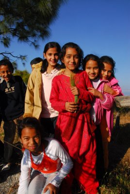 Nepali girls, Bandipur