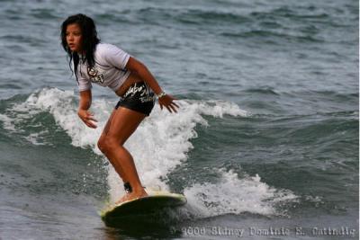 Wahine Longboard: Carla gets the last ride for the heat
