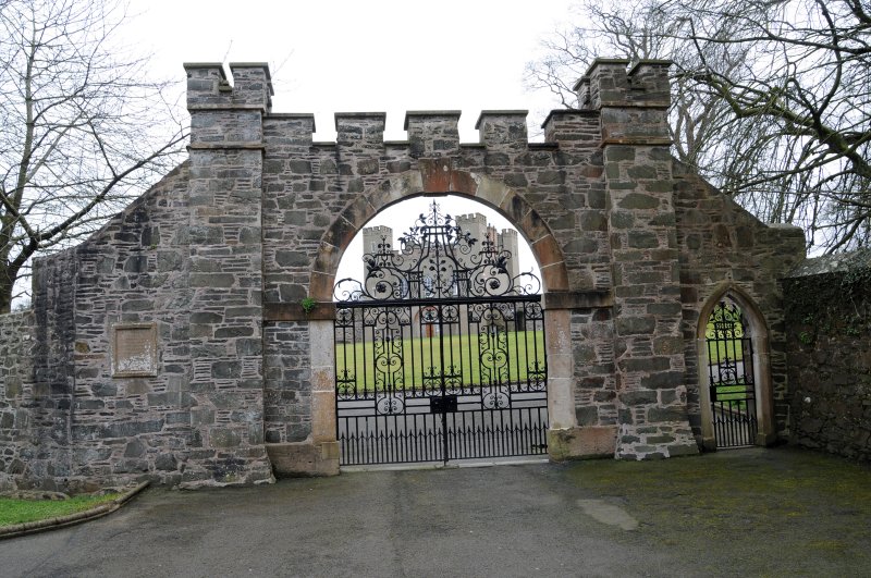 Gates at Hillsborough Fort