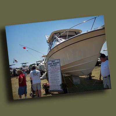 g3/93/44993/3/58046384.0060boatshow.jpg