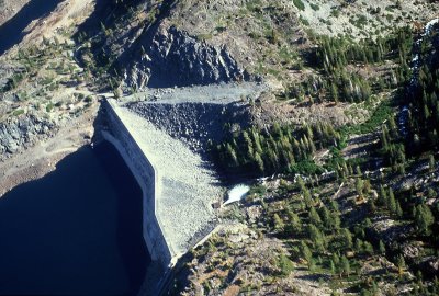 Air Tahoe 26 A Dam