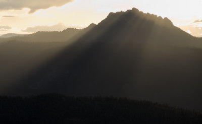 Sierra Buttes w  Morning Rays