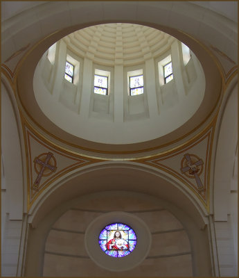 apse window and dome