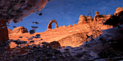 Delicate Arch (optical illusion)