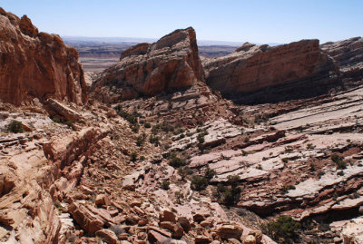 I have just come up the bench at far left, going above the tilted boulder