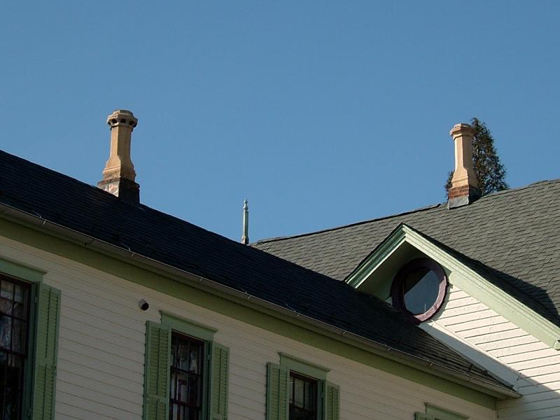 Chimney pots-New Castle DE.JPG