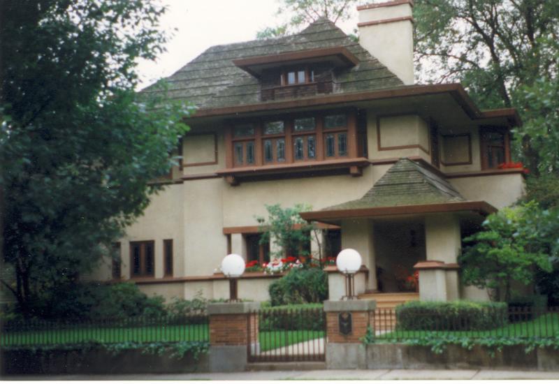 HillsDeCaro house- Oak Park.jpg