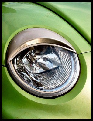 Spotlight at the green car