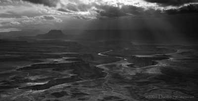 Glorious Light Shines Down