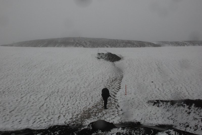 Now its really snowing!