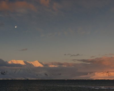 Antarctica 0212 Sunset (11-9-08).jpg