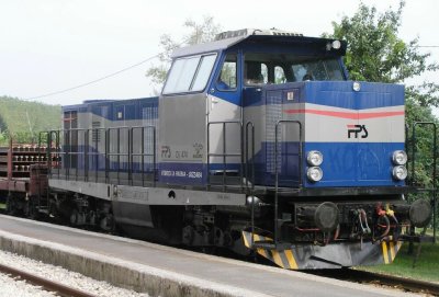 FPS (Ferrovia Parma-Suzzara) road diesel Dj 474 with work train