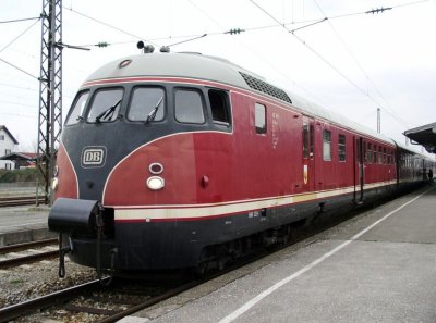 DB 456-class historic suburban train on special run