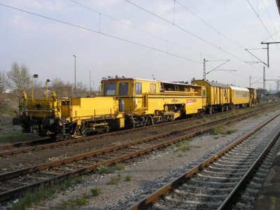 track maintenance train