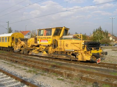track maintenance train