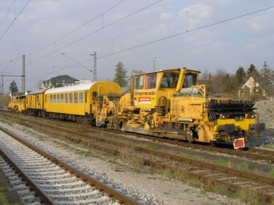 track maintenance train