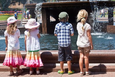 Children at fountain at Hyde Park, Sydney