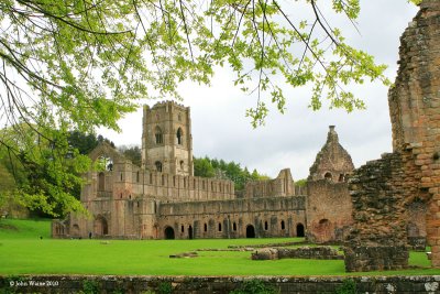Fountains Abbey (West)