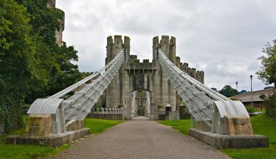 Entrance-to-Conwy-Castle.jpg