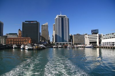 Leaving the Wharf in Auckland on way to Waiheke Island.
