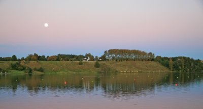 Lake Karapiro Moon rise