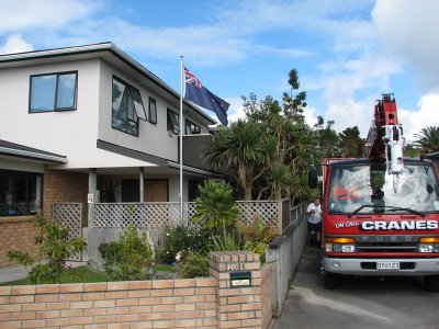 Spas new house..Poppa arrives