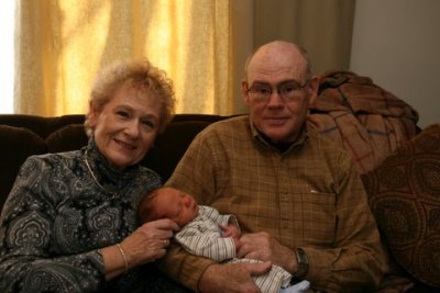 Grandmom Carol and Fred IMG_0997.JPG