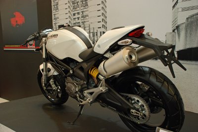 Ducati Monster 696