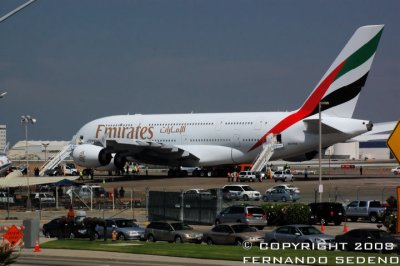 A380_LAX_2008_EMIRATES_02