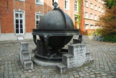 A Globe thingy
