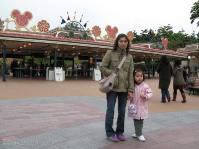 2009-01-24_HK-Disneyland_03.JPG