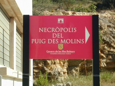 Visit to the Carthaginian Necropolis of Puig des Molins (2/7)