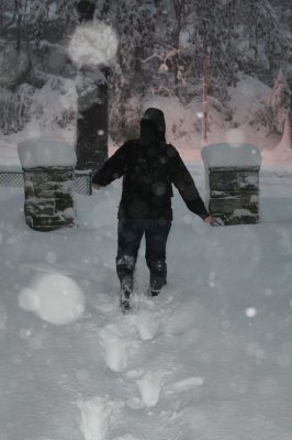 Debbie in the Snow (2/7)