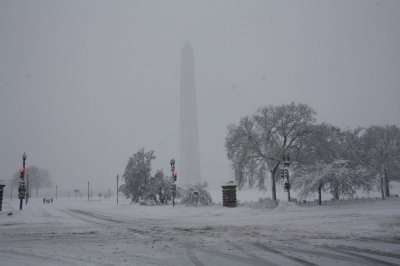 Washington Monument, 15th and Constitution (2/7)
