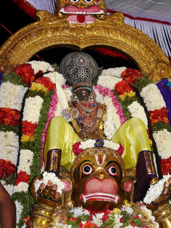 09 5th evening Hanumantha vahanam.JPG