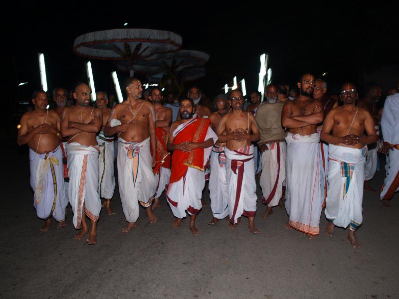 Stothra pAda gOshti lead by AsthAna vidwans, sampadhakar swami