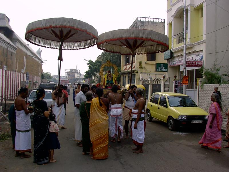 Sri Andal during Veedi Purappadu.JPG