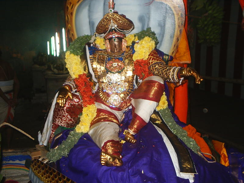 27-royal seat