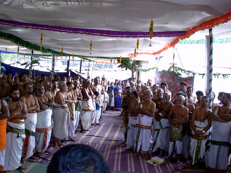 11-The grand gala Sattrumarai goshti.JPG
