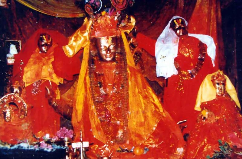 Have the darsanam of Mukti Narayana with Sridevi, Bhu devi