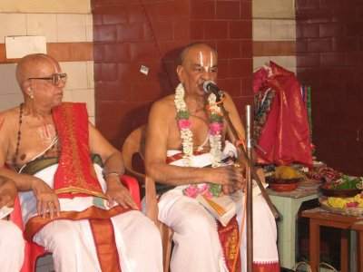 15-2nd Key note speaker Dr.V.V. Ramanujam svami gives a lecture on title Nammazvar . He gave vital quotes and pramanams.