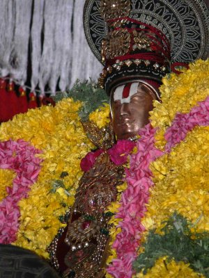 Sri perumbuthur-Guru Pushyam - emberumanar purappadu.jpg