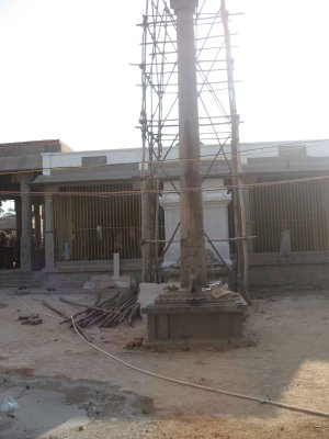 dwaja sthambam renovatin under progress.jpg